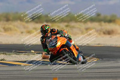 media/Nov-17-2024-CVMA (Sun) [[1fec520723]]/Race 8-Formulw LW Twins SHOOTOUT/